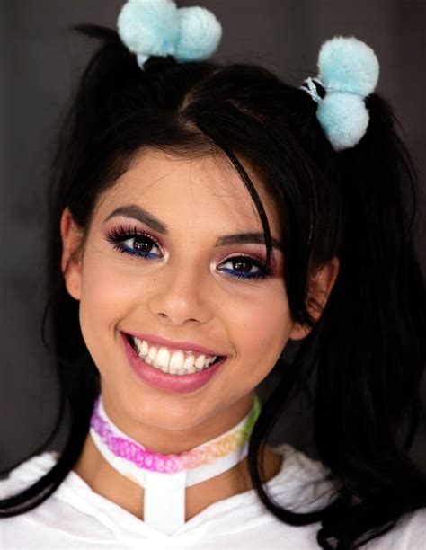 Gina Valentina Videos – PornXP.